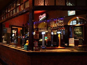 Pickwick Inn Scarborough Exterior photo